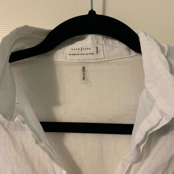 white button up - Picture 4 of 6